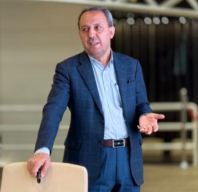 قنبر الیاسی